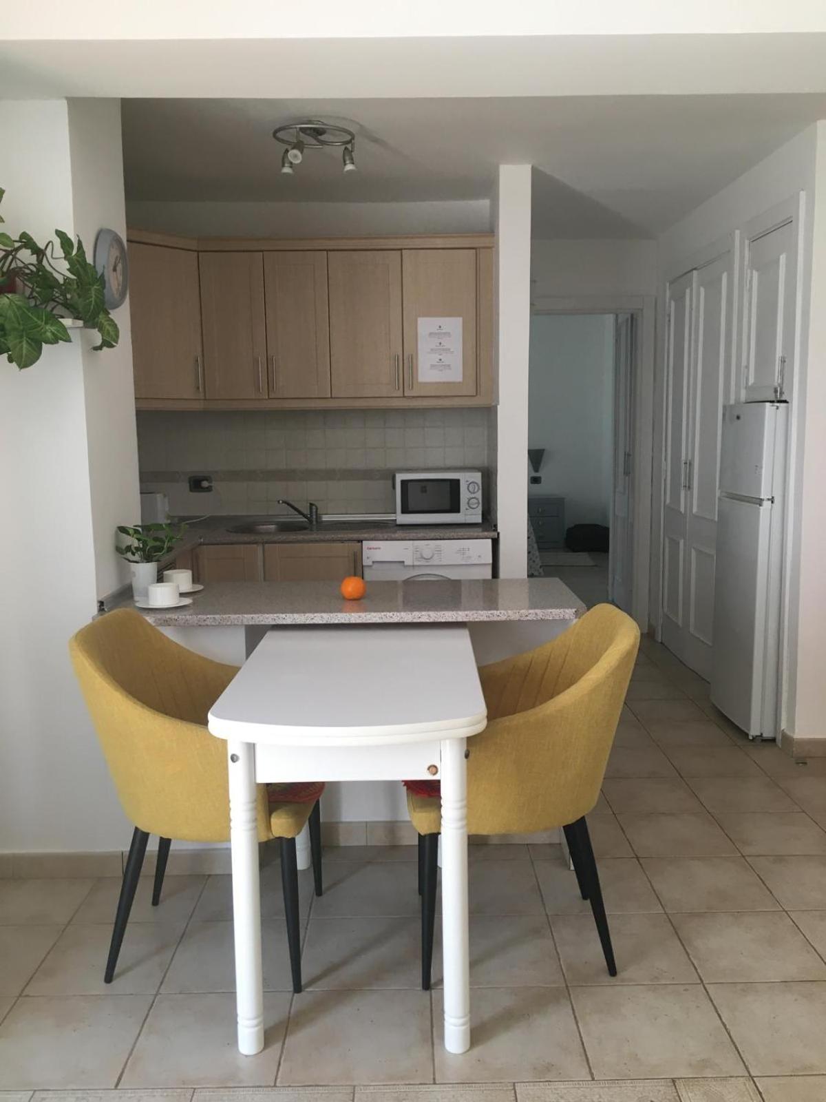 Apartamento Familiar Con Piscina Con Wi Fi En Los Cristianos Los Cristianos  Exterior photo